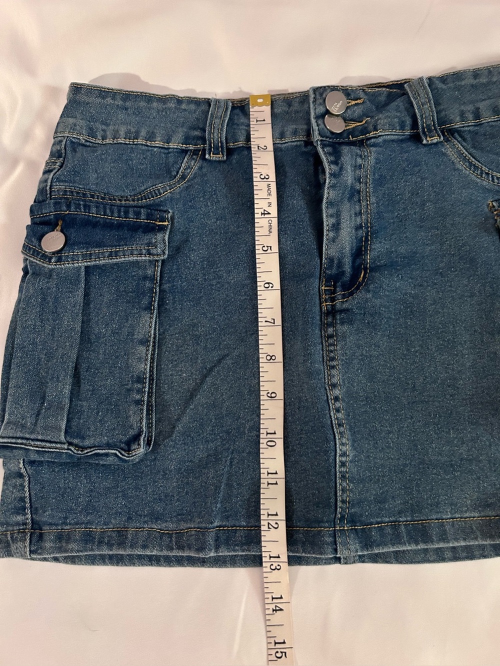 Dark Wash Denim Cargo Mini Skirt Y2K Look Size Large - Picture 5 of 6